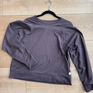 Like new Vuori Long-Sleeve Halo Crew, size M